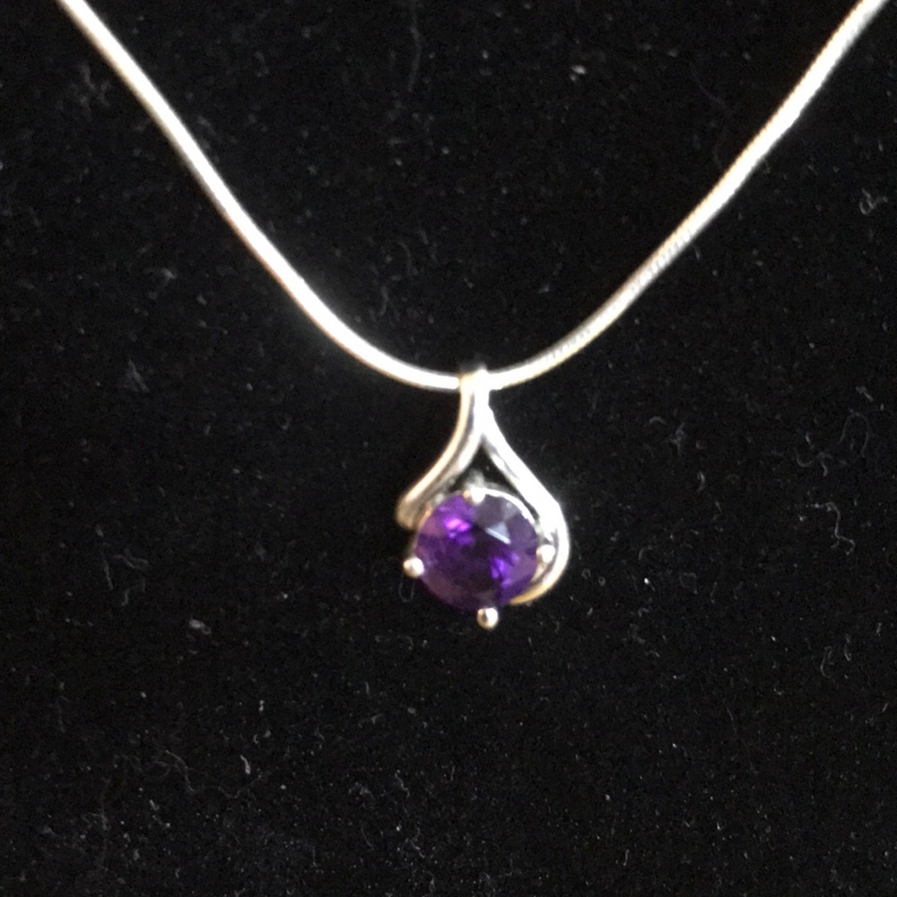 Beautiful Amethyst Pendant Necklace